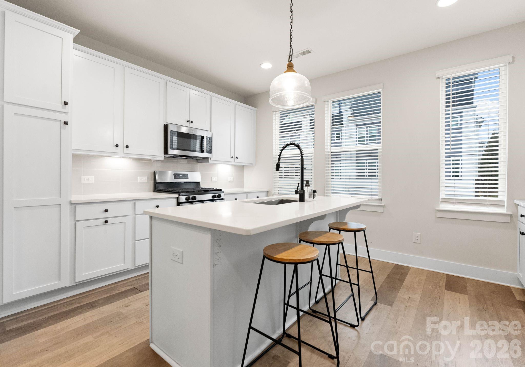 648 W End Drive Charlotte NC 28208