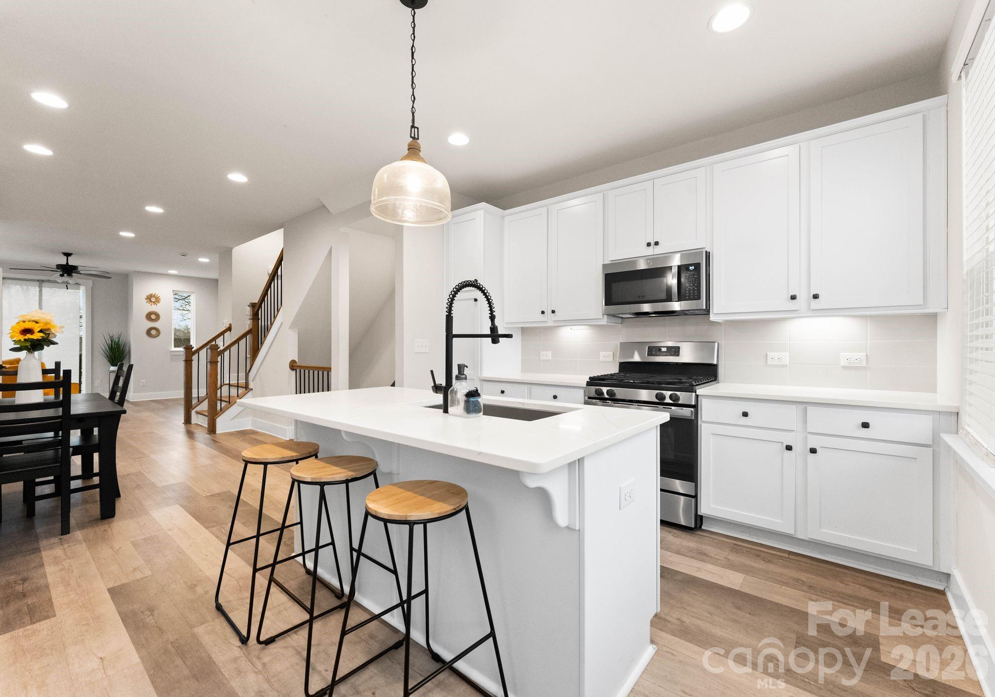 648 W End Drive Charlotte NC 28208
