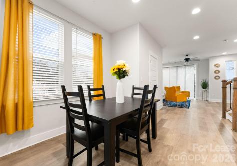 648 W End Drive Charlotte NC 28208