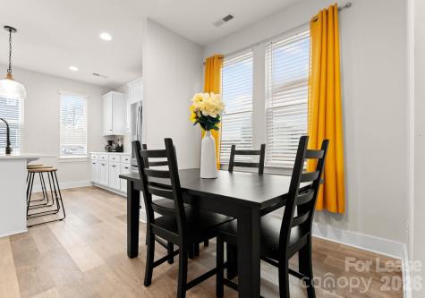 648 W End Drive Charlotte NC 28208