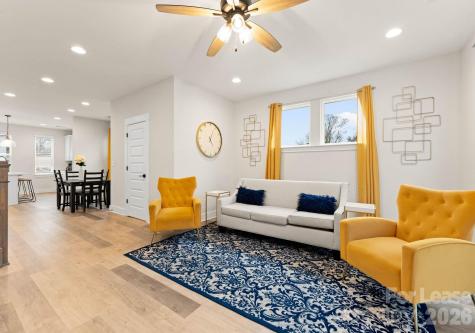 648 W End Drive Charlotte NC 28208