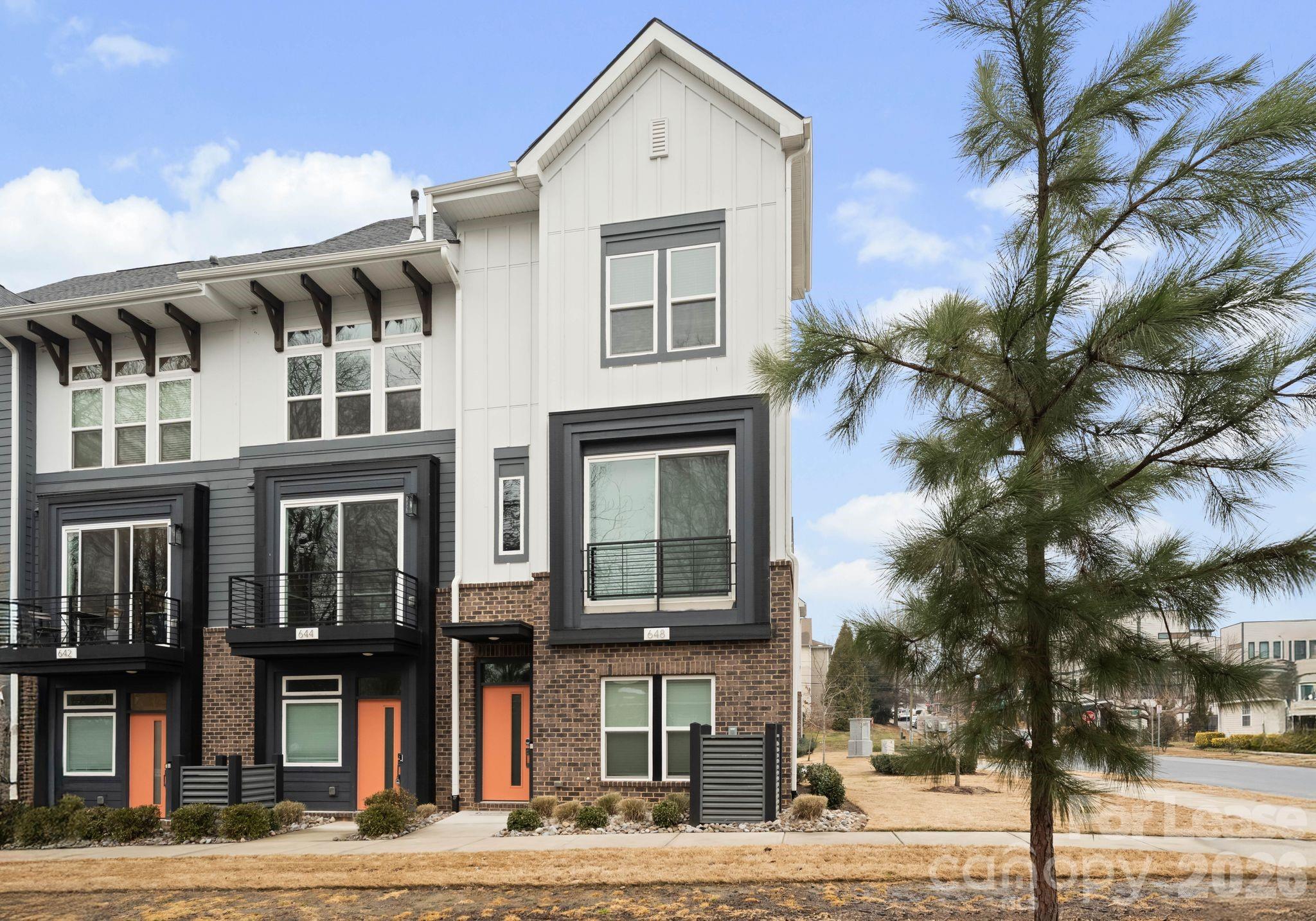 648 W End Drive Charlotte NC 28208