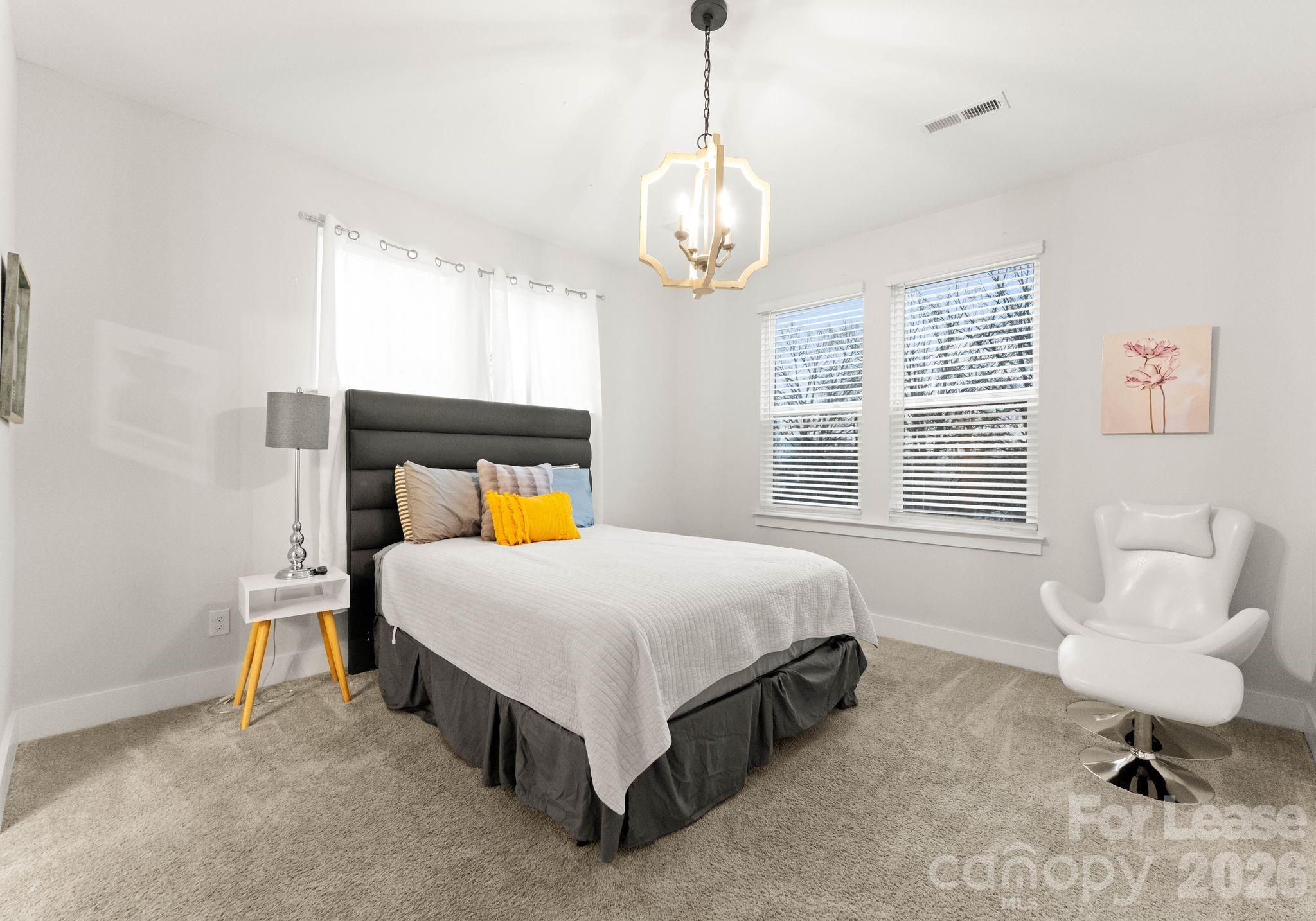 648 W End Drive Charlotte NC 28208