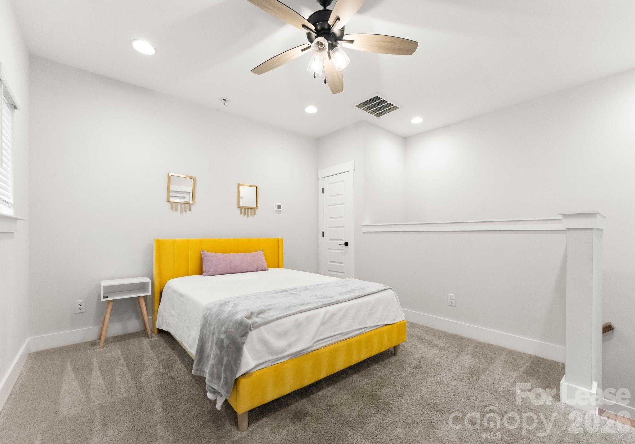 648 W End Drive Charlotte NC 28208