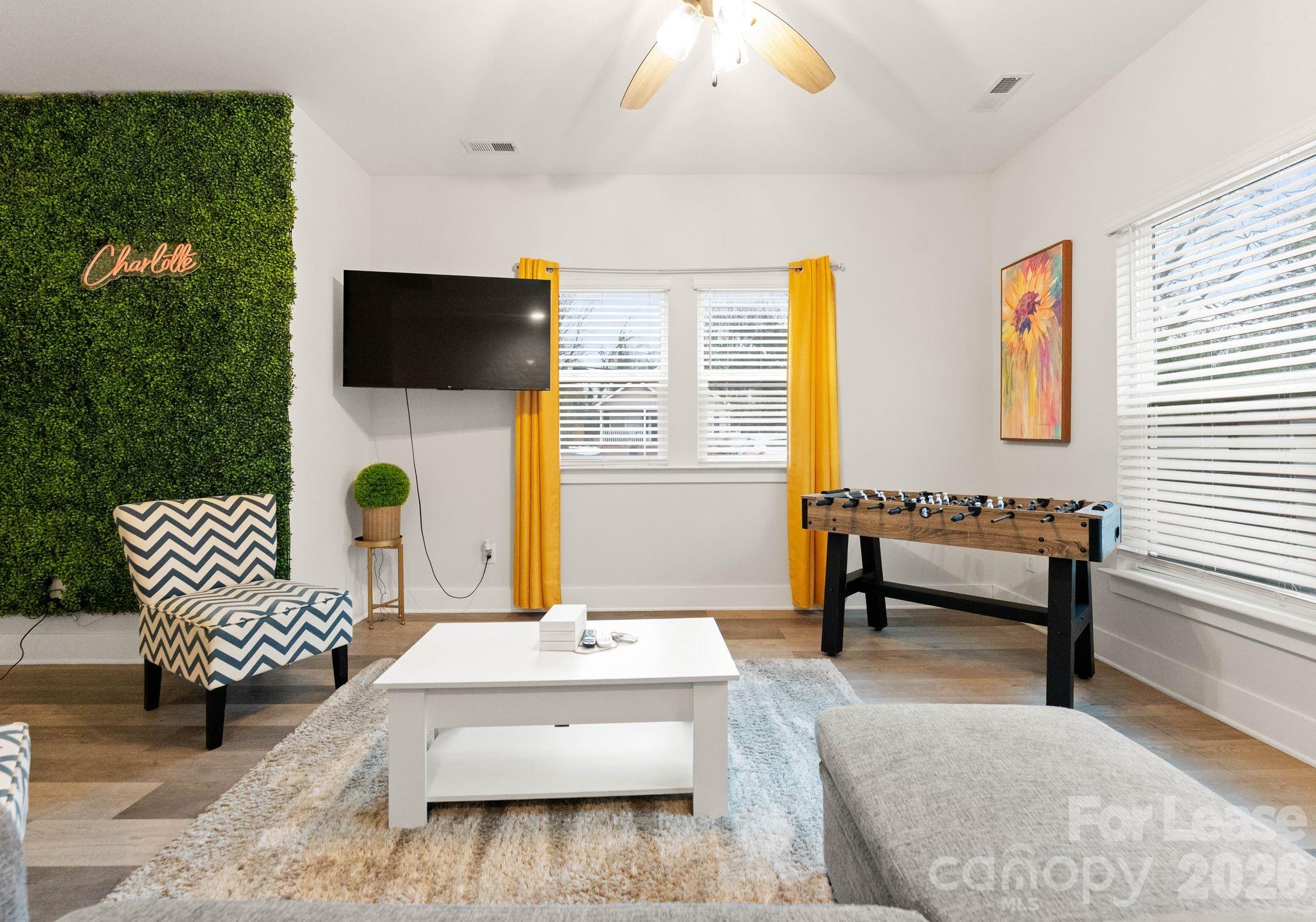 648 W End Drive Charlotte NC 28208