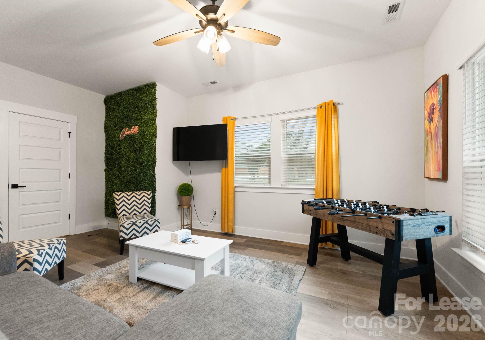 648 W End Drive Charlotte NC 28208