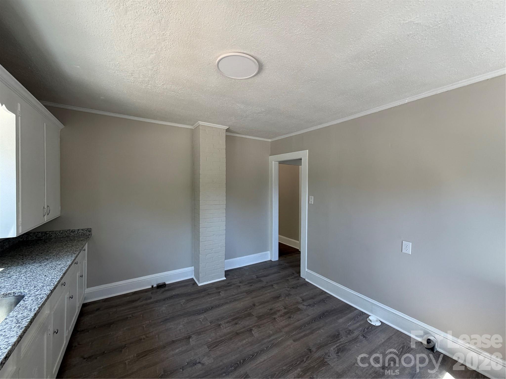 704 N Miller Avenue Statesville NC 28677