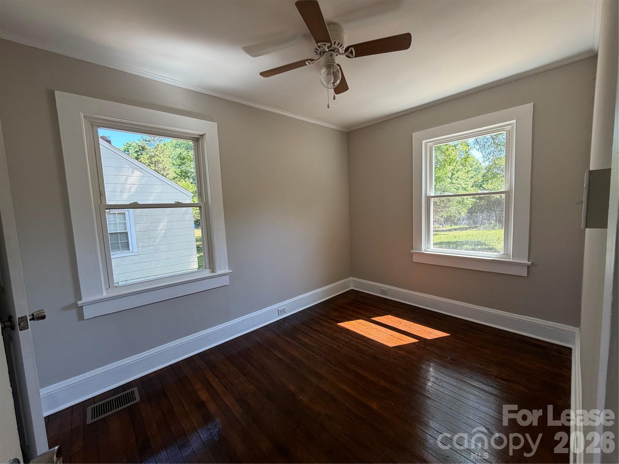 704 N Miller Avenue Statesville NC 28677