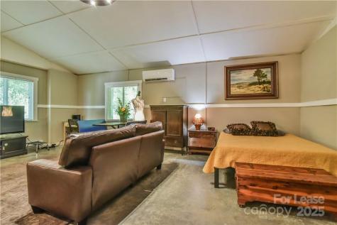 543 College Street Asheville NC 28801