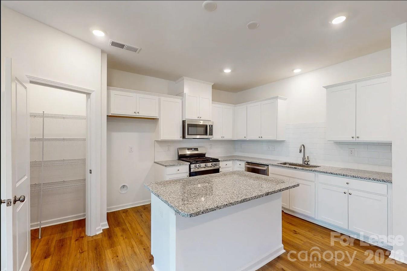 2752 Yeager Drive Concord NC 280274