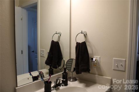 6106 Purbeck Way Charlotte NC 28215