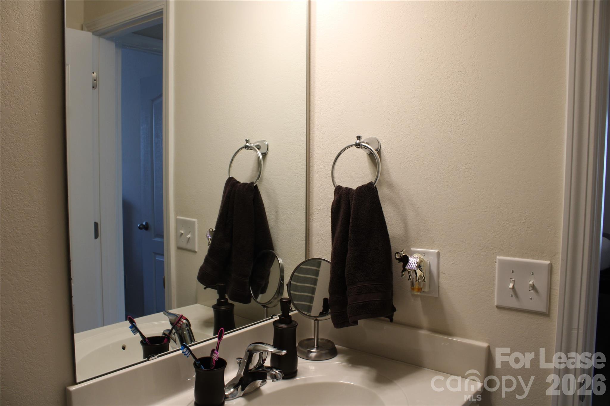 6106 Purbeck Way Charlotte NC 28215