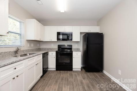 1630 Ledson Court Charlotte NC 28214