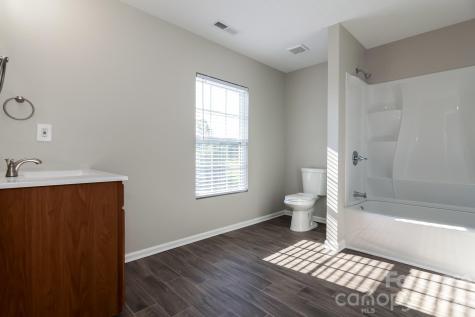 1630 Ledson Court Charlotte NC 28214