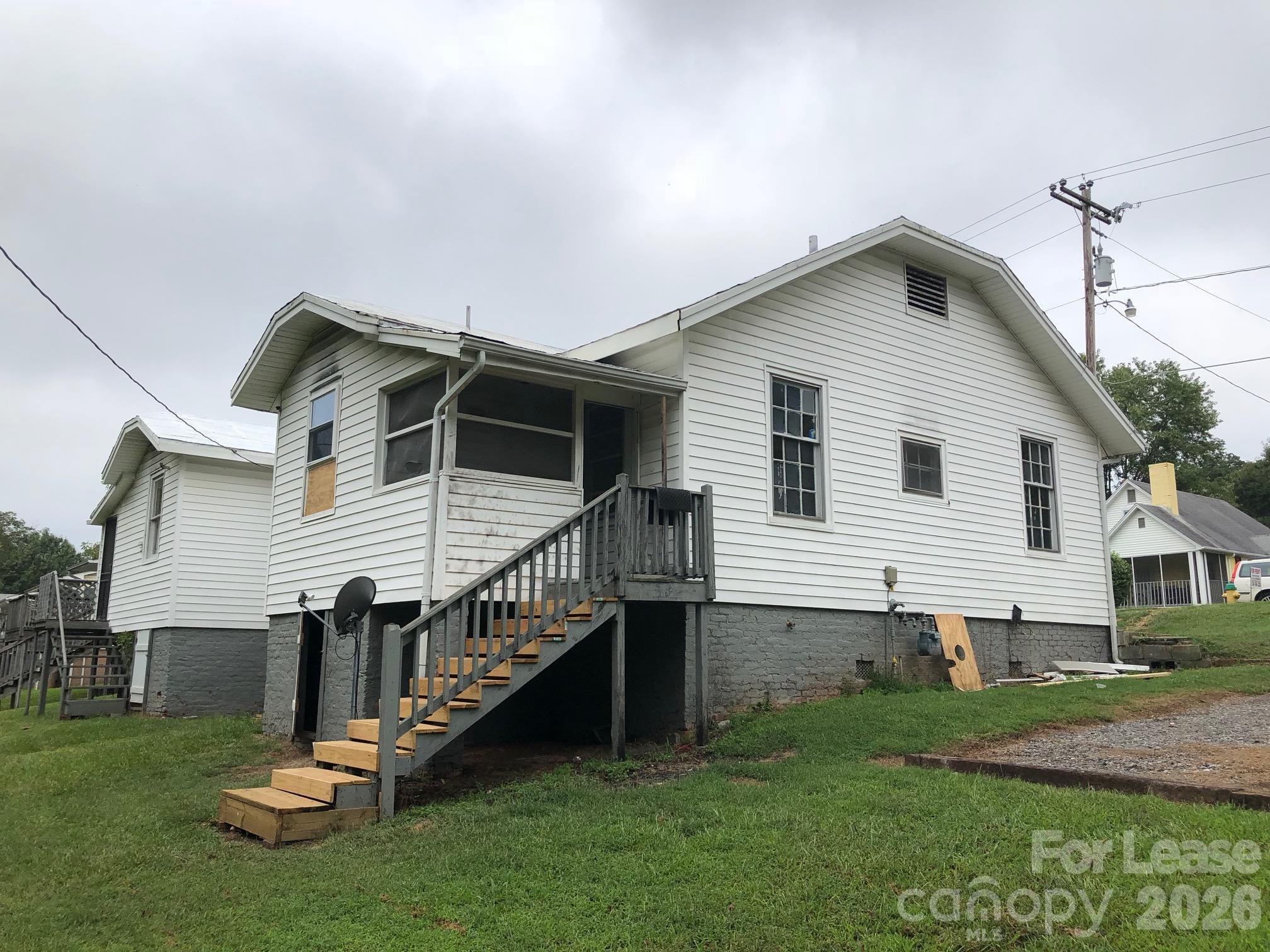 660 E Sharpe Street Statesville NC 28677