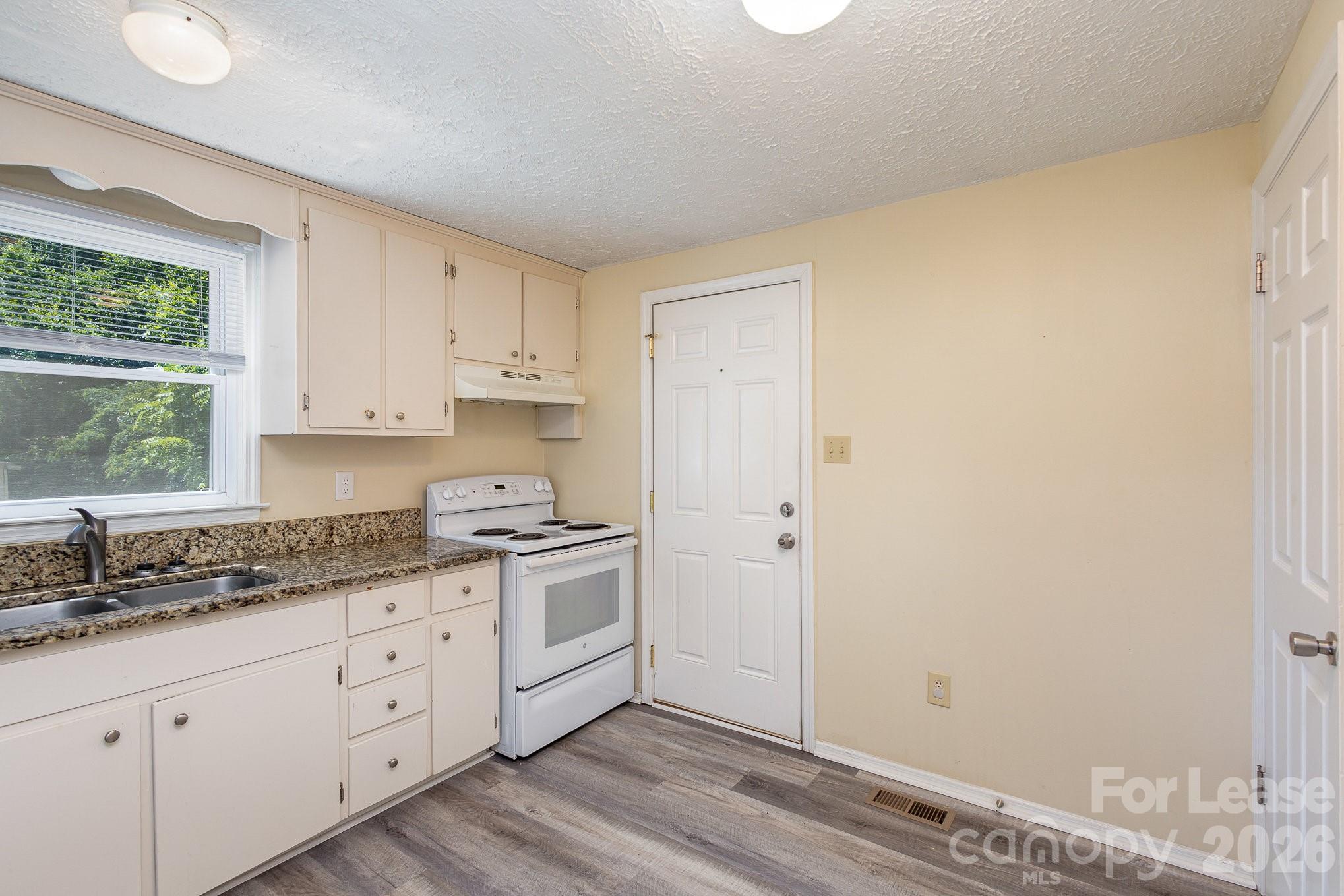 3131 Vestal Place Charlotte NC 28212