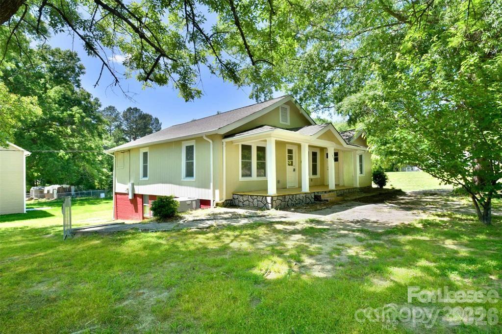 1632 W 5th Avenue Gastonia NC 28052