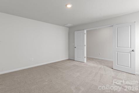 386 Hollingswood Drive Statesville NC 28625