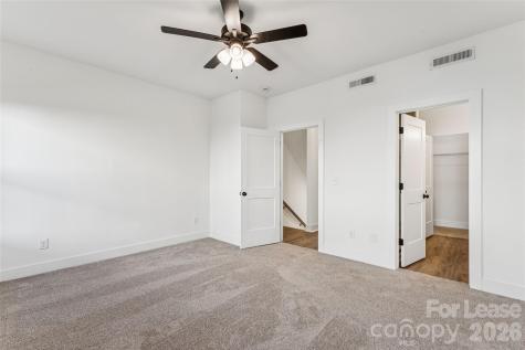 5019 Grayton Alley Charlotte NC 28217