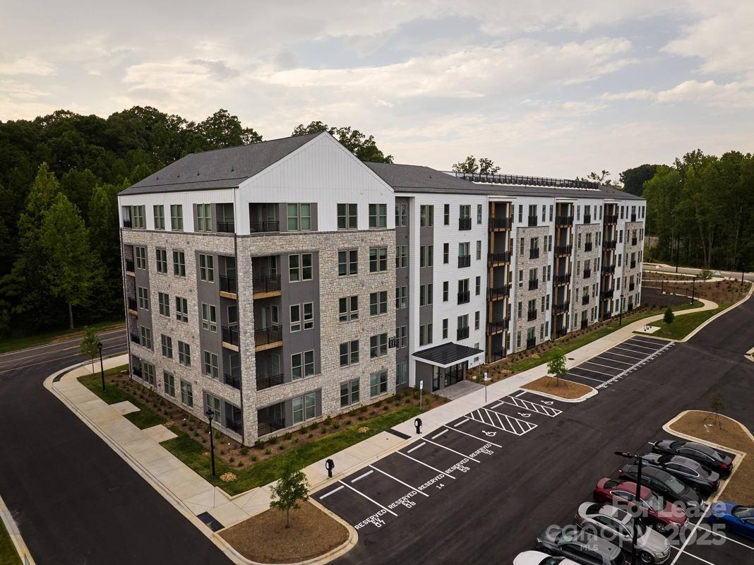 9132 Senator Royall Drive Charlotte NC 28262