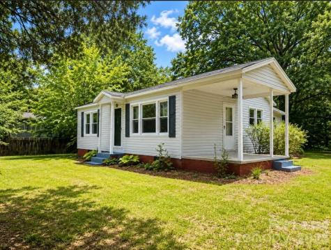 810 Mount Holly Huntersville Road Charlotte NC 28214