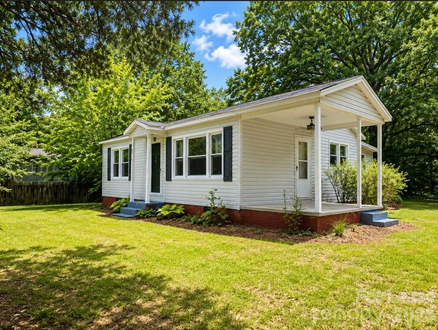 810 Mount Holly Huntersville Road Charlotte NC 28214