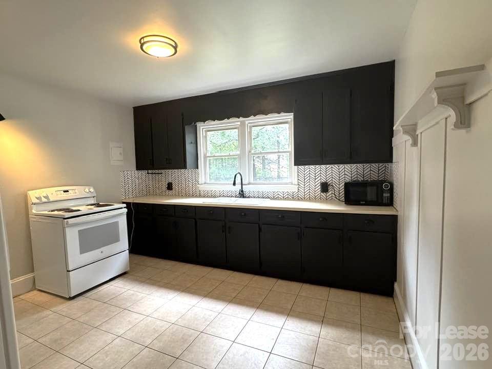 810 Mount Holly Huntersville Road Charlotte NC 28214