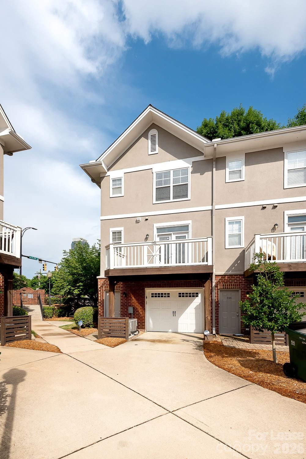 206 S Cedar Street Charlotte NC 28202