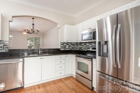 206 S Cedar Street Charlotte NC 28202
