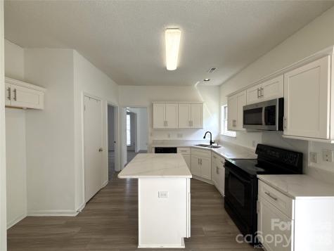 10218 Ridgewell Court Charlotte NC 28215