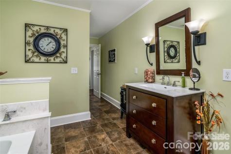 1004 Valley Street Kannapolis NC 28081