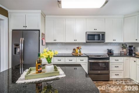 1004 Valley Street Kannapolis NC 28081