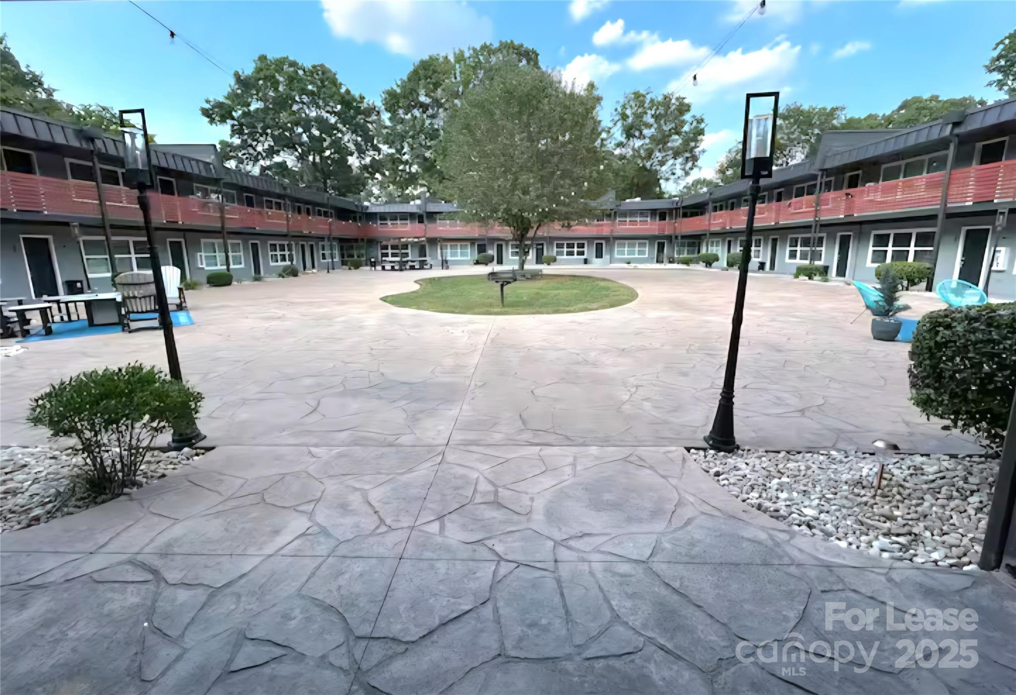 2000 Patio Court Charlotte NC 28205