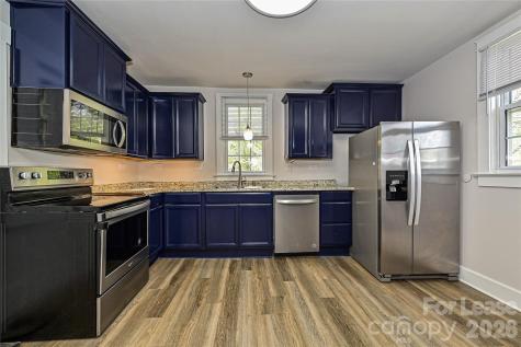 1208 S Salisbury Avenue Spencer NC 28159