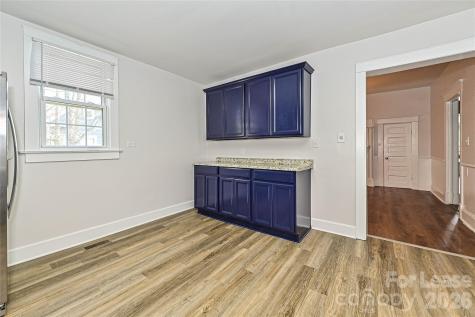 1208 S Salisbury Avenue Spencer NC 28159