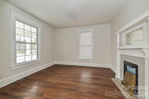 1208 S Salisbury Avenue Spencer NC 28159