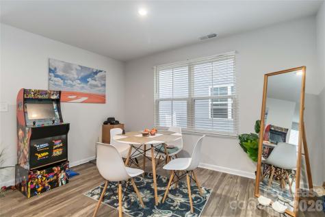 5048 Downhaul Drive Charlotte NC 28269