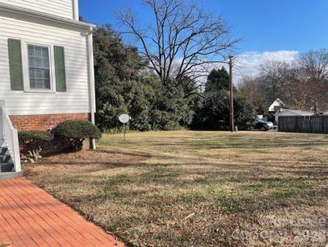 103 S Ridge Avenue Kannapolis NC 28083