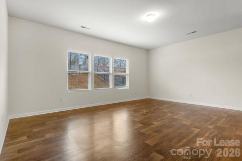 1009 Alta Way Kannapolis NC 28081