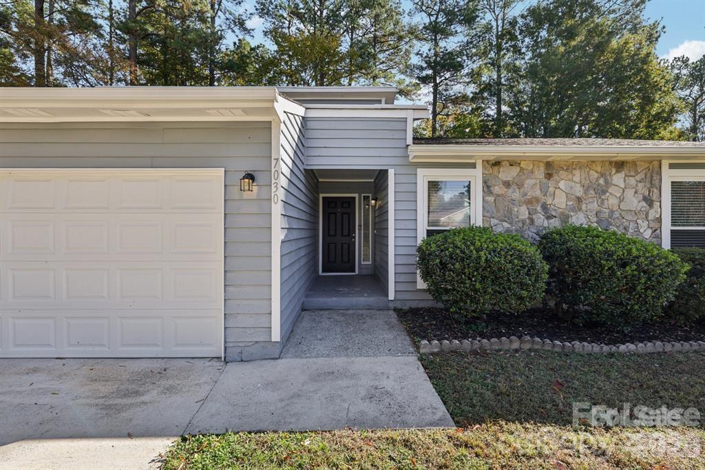 7030 Huntsmaster Drive Charlotte NC 28277
