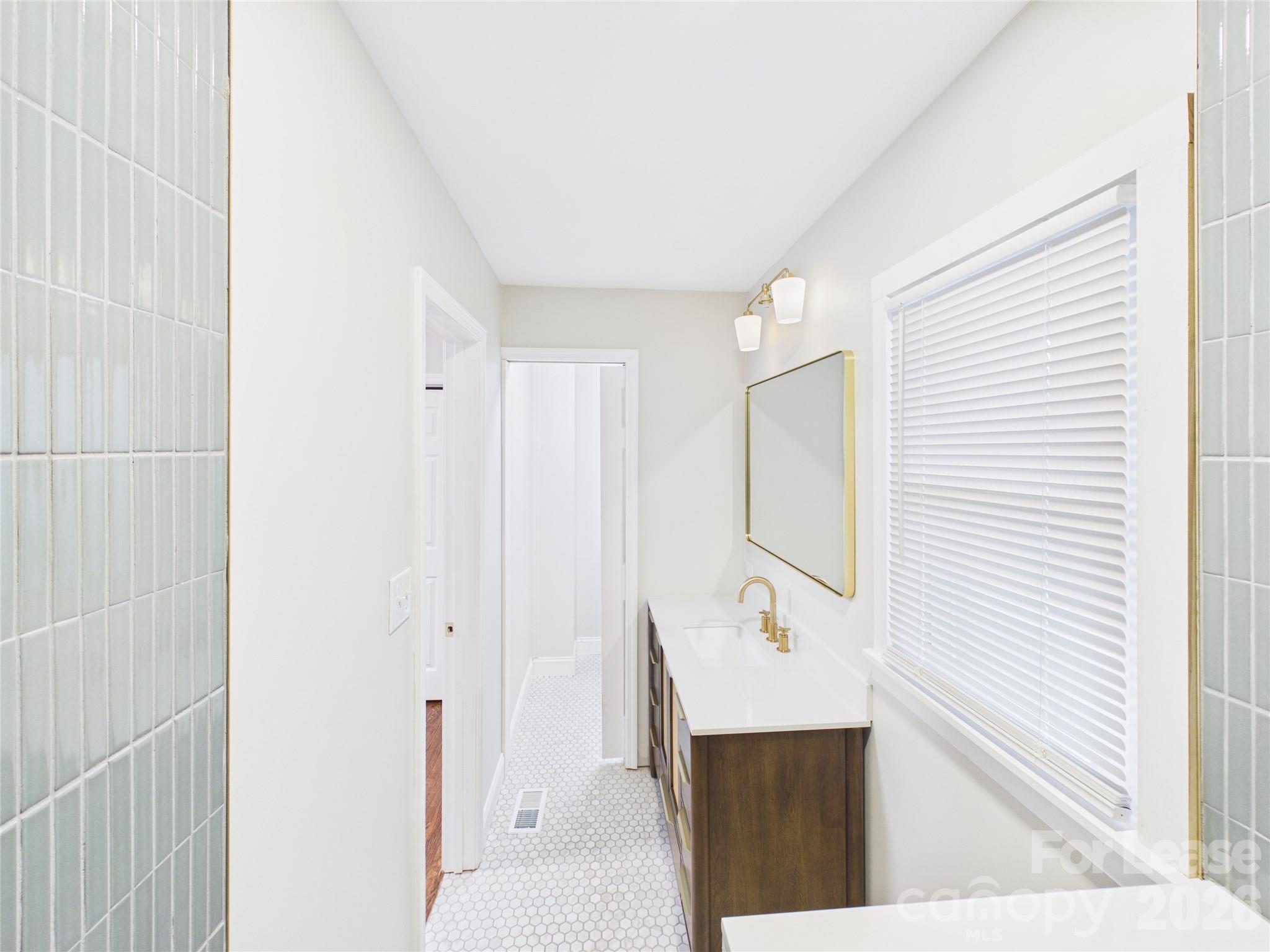 4012 Belshire Lane Charlotte NC 28205