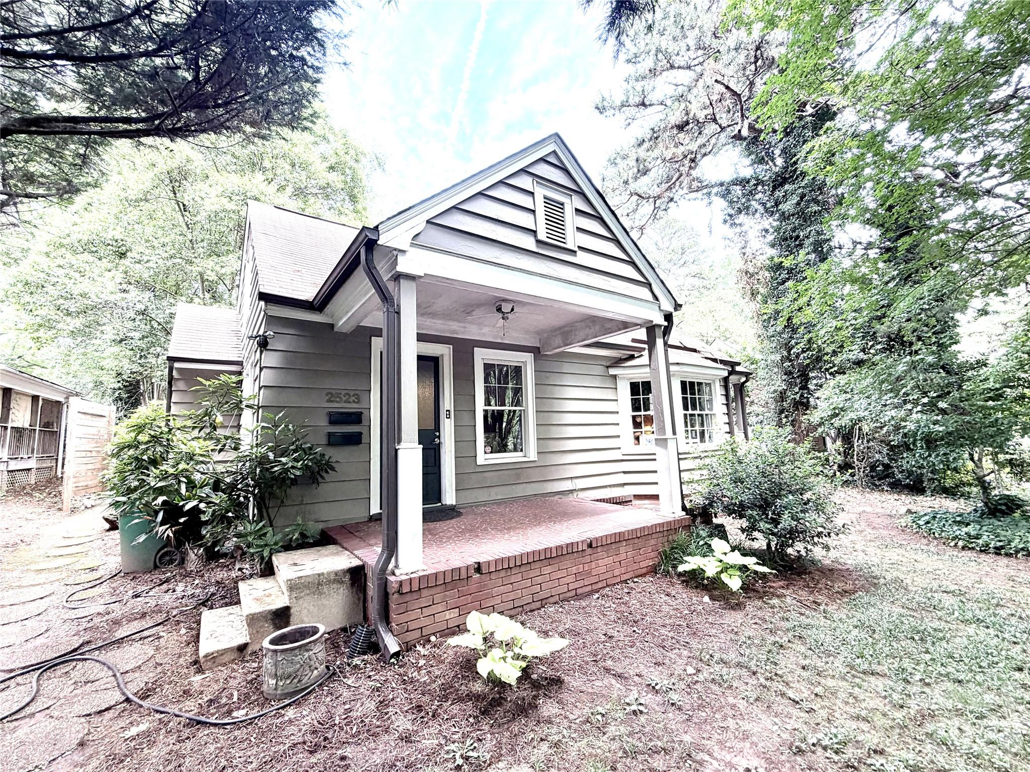 2523 Cranbrook Lane Charlotte NC 28207