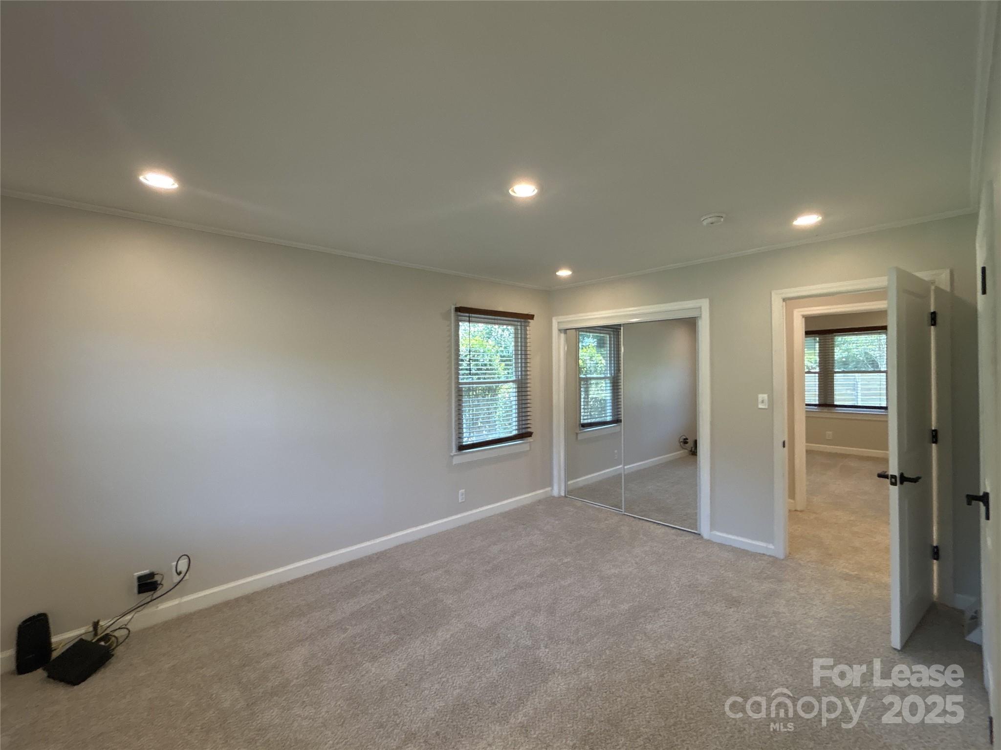 5933 Crestwood Drive Charlotte NC 28216