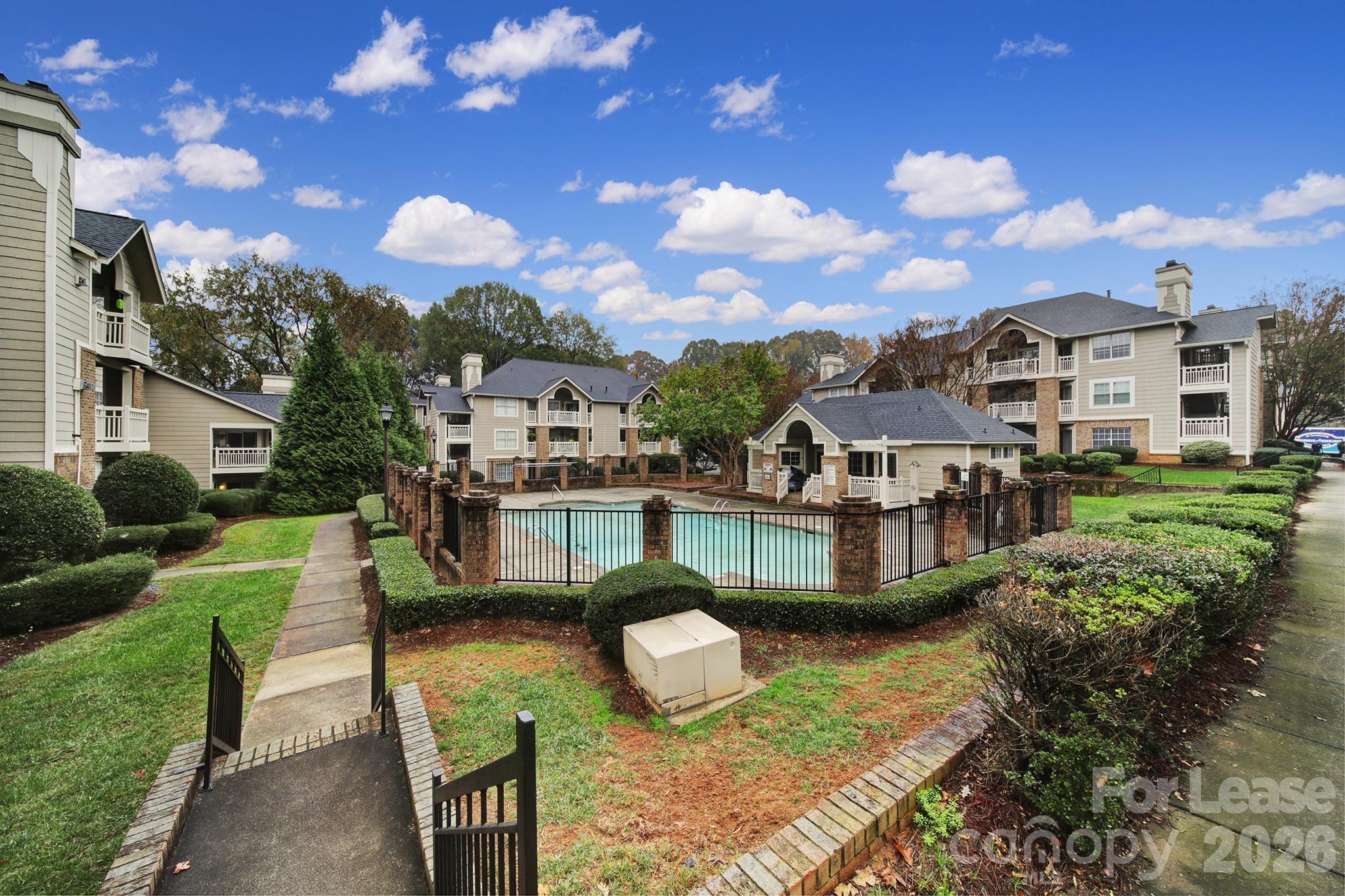 5007 Sharon Road Charlotte NC 28210