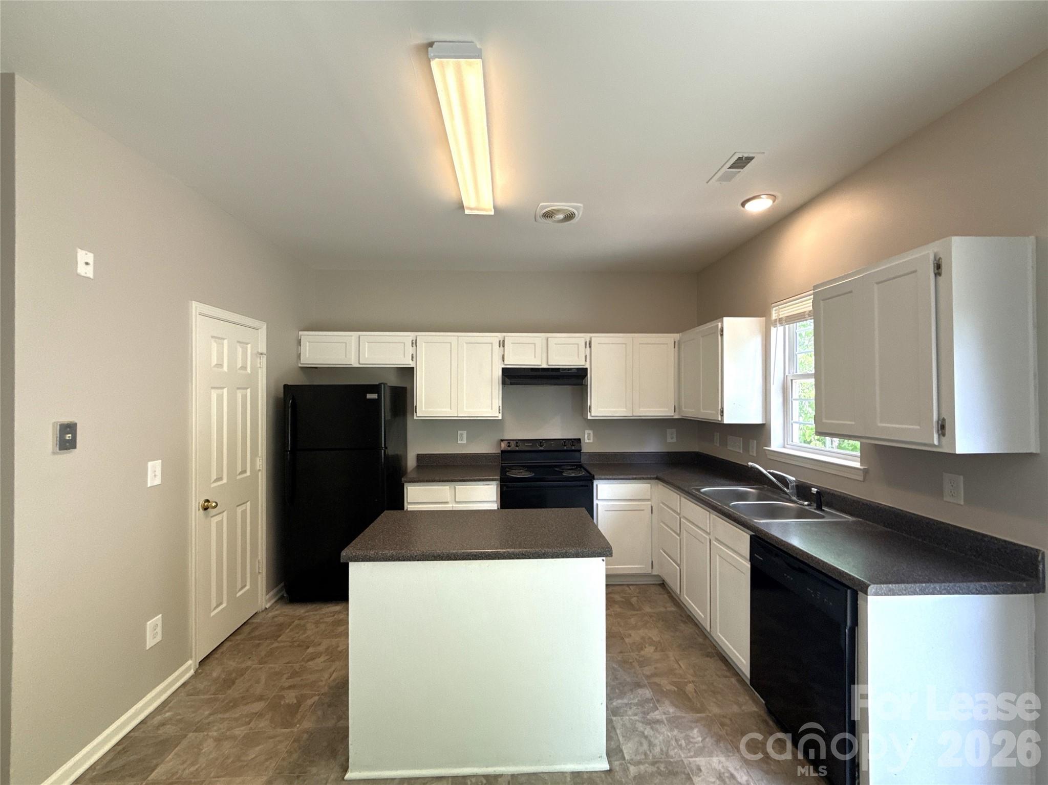1207 Joannas Court Charlotte NC 28214