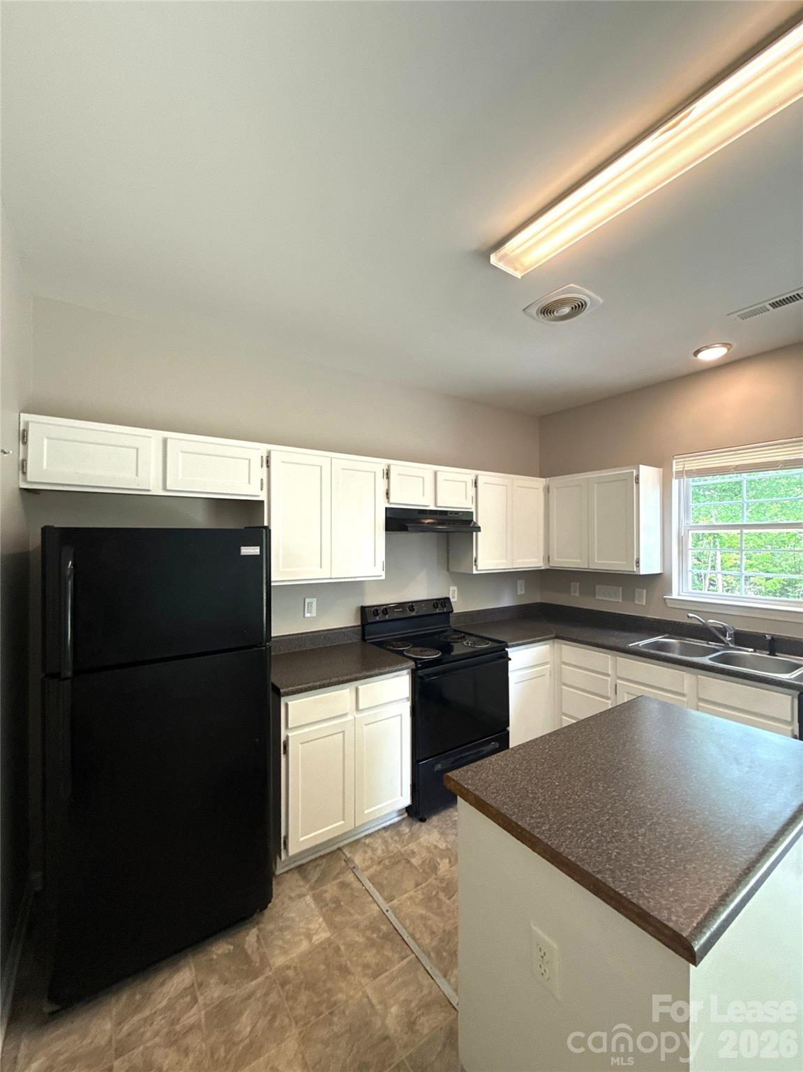1207 Joannas Court Charlotte NC 28214