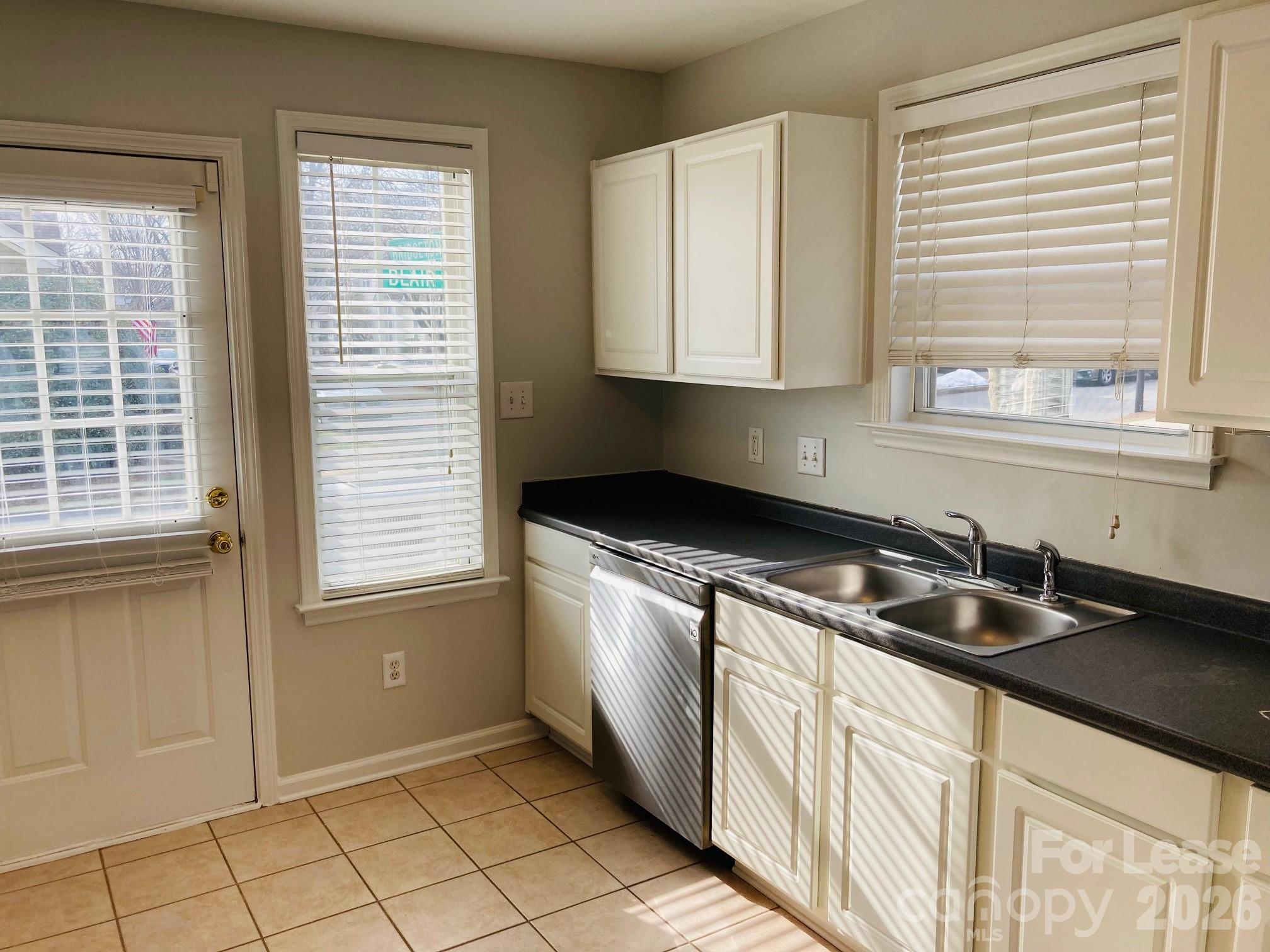 8004 Strandhill Road Huntersville NC 28078