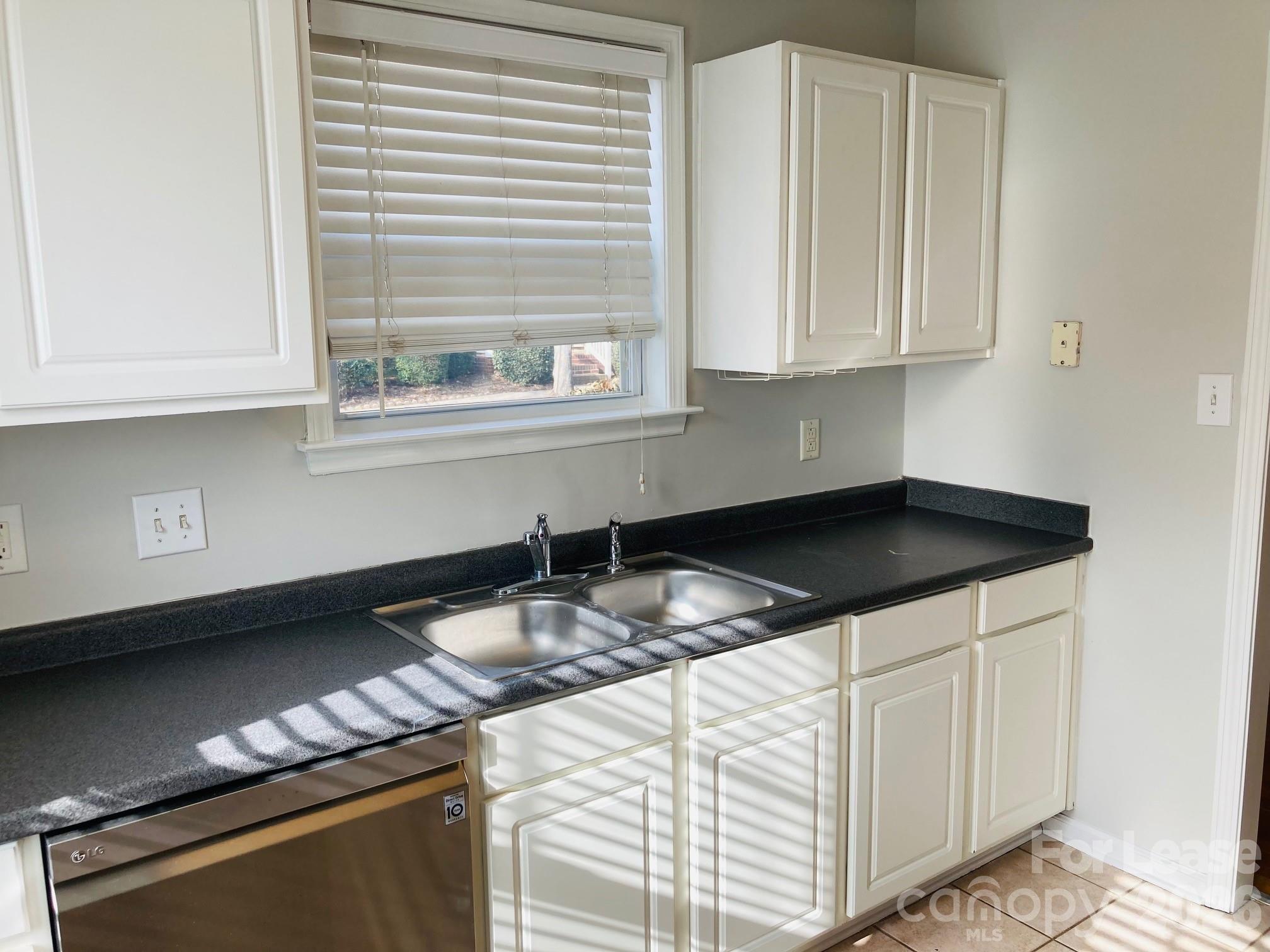 8004 Strandhill Road Huntersville NC 28078