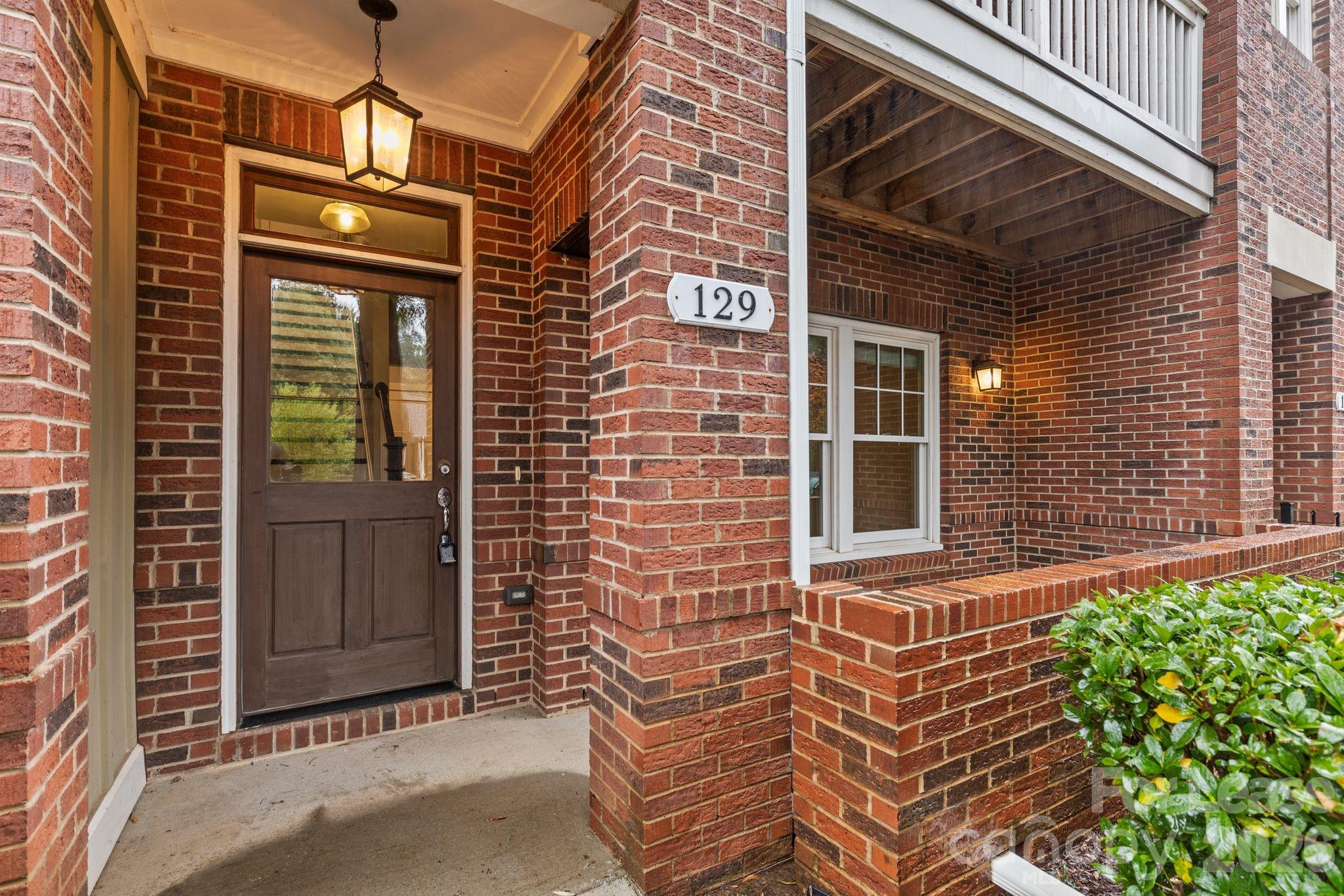 129 Grandin Road Charlotte NC 28208