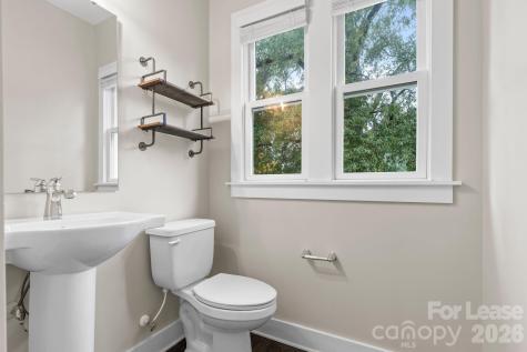 129 Grandin Road Charlotte NC 28208